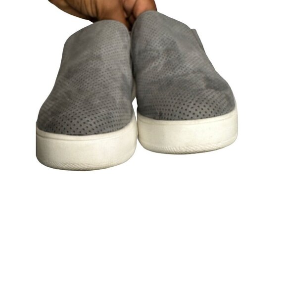 Steve Madden Gray Perforated Suede Slip-On Platform Sneakers Size 6 - Picture 12 of 12